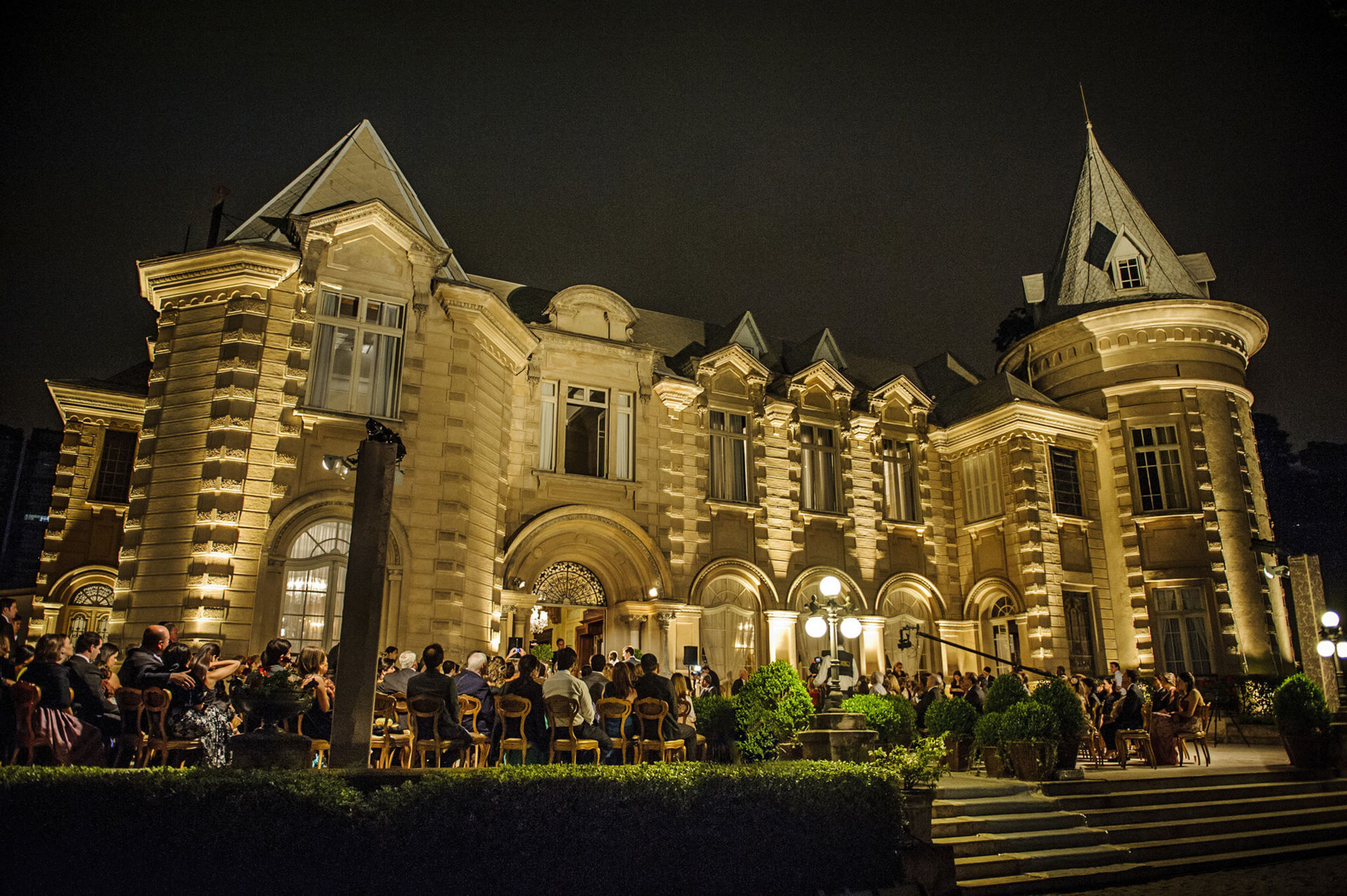 Foto Fotografia de casamento no Castelo de Batel em Curitiba, Luana e Maciel Foto Fotografia de casamento no Castelo de Batel em Curitiba, Luana e Maciel - Imagem 4