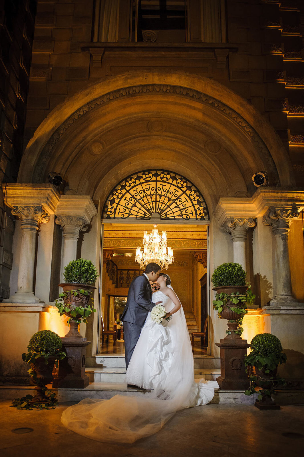 Foto Fotografia de casamento no Castelo de Batel em Curitiba, Luana e Maciel Foto Fotografia de casamento no Castelo de Batel em Curitiba, Luana e Maciel - Imagem 19